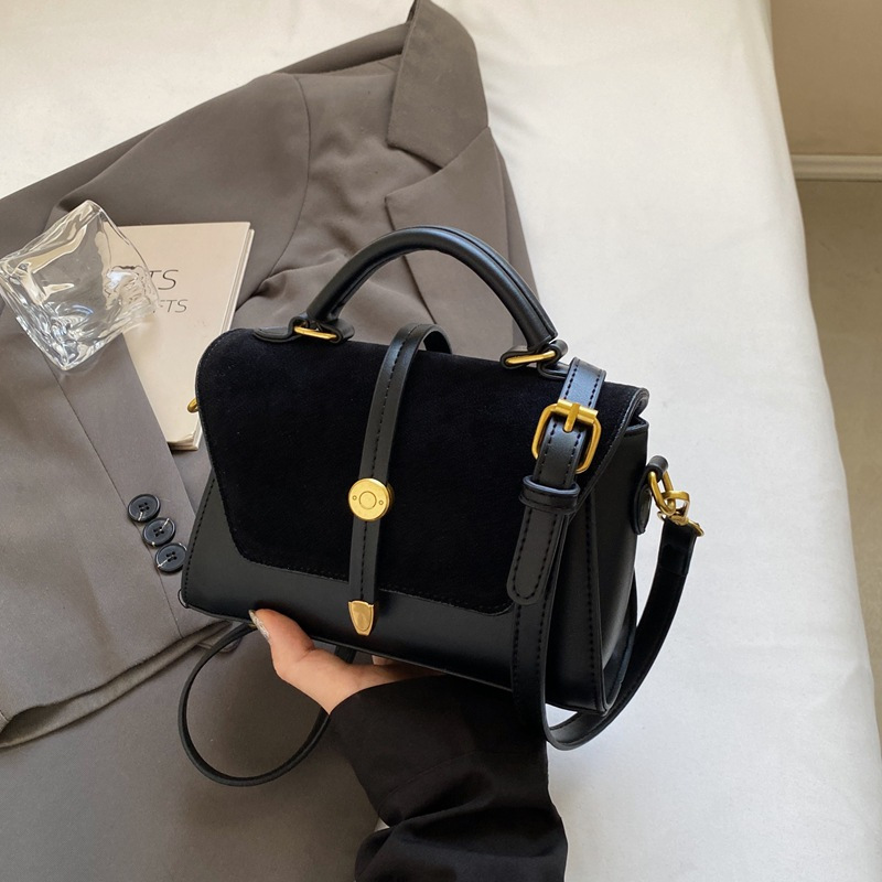 Elegant Faux Handbag with Adju - Interior Design Gold recensione e prezzo