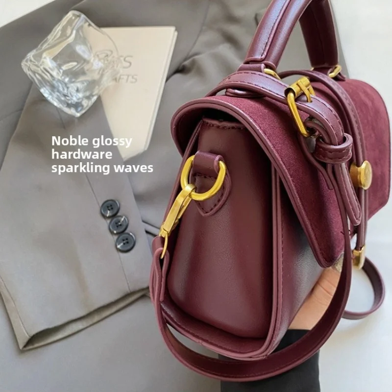 Elegant Faux Handbag with Adju - Interior Design Gold recensione e prezzo