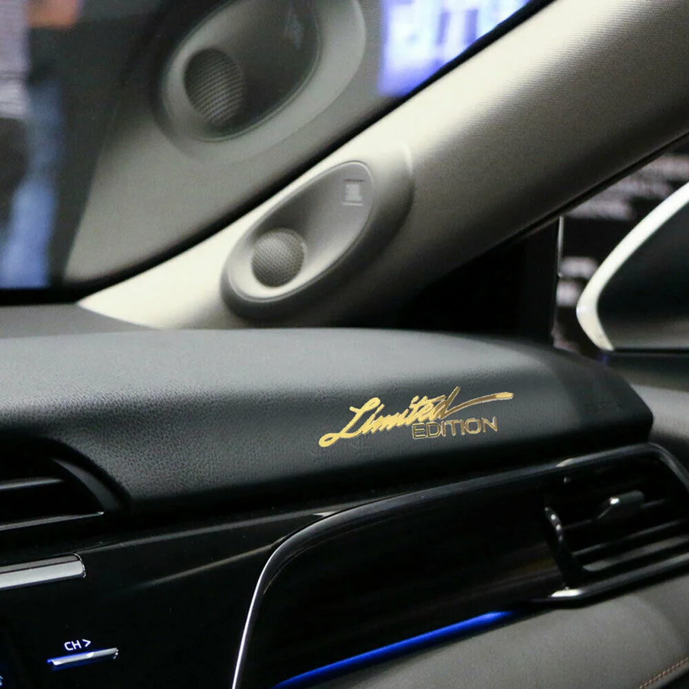 2pcs Universal Car Stickers 3D - Interior Design Gold recensione e prezzo