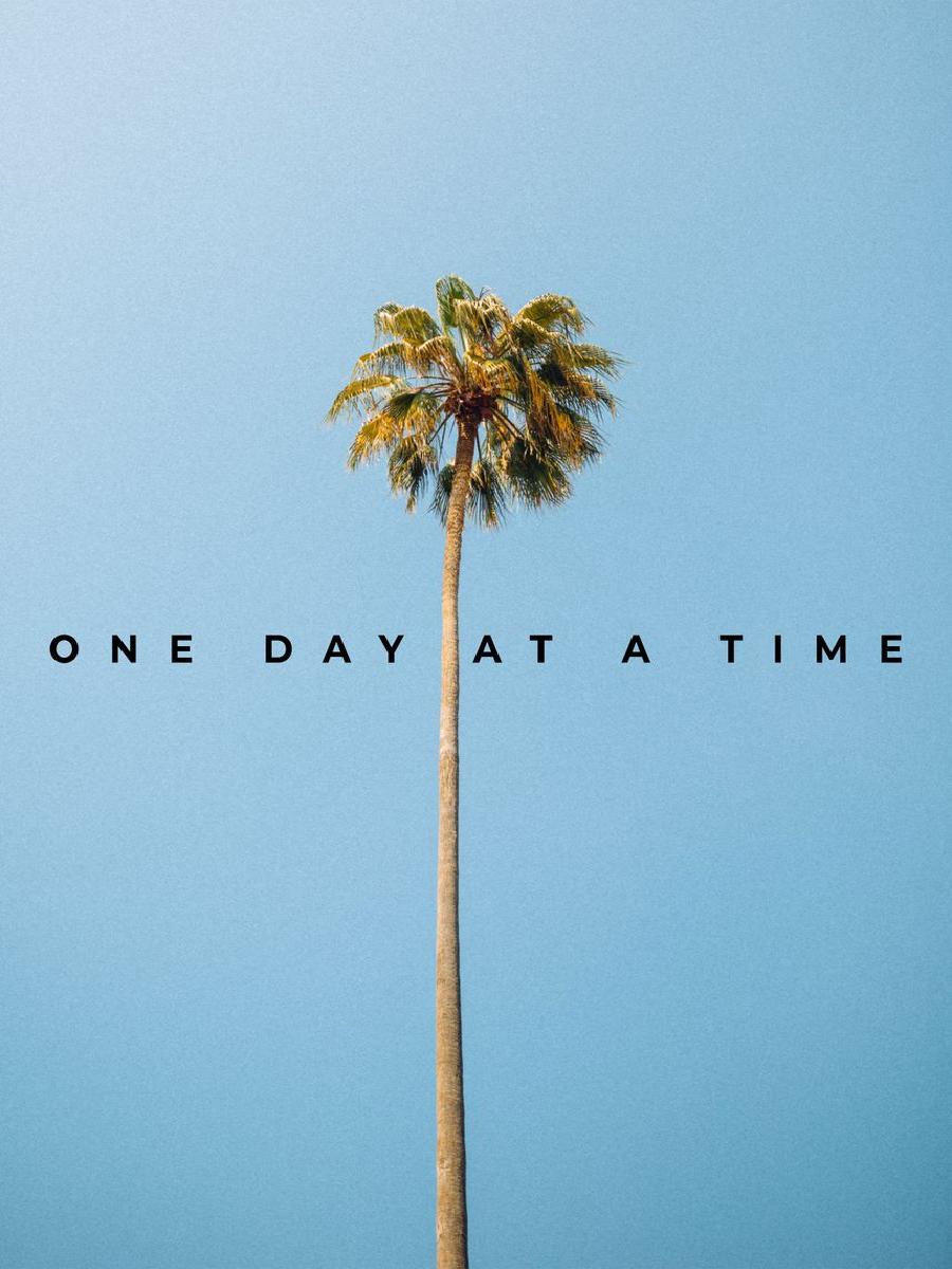One Day at a Time Inspirationa - Interior Design Quotes recensione e prezzo