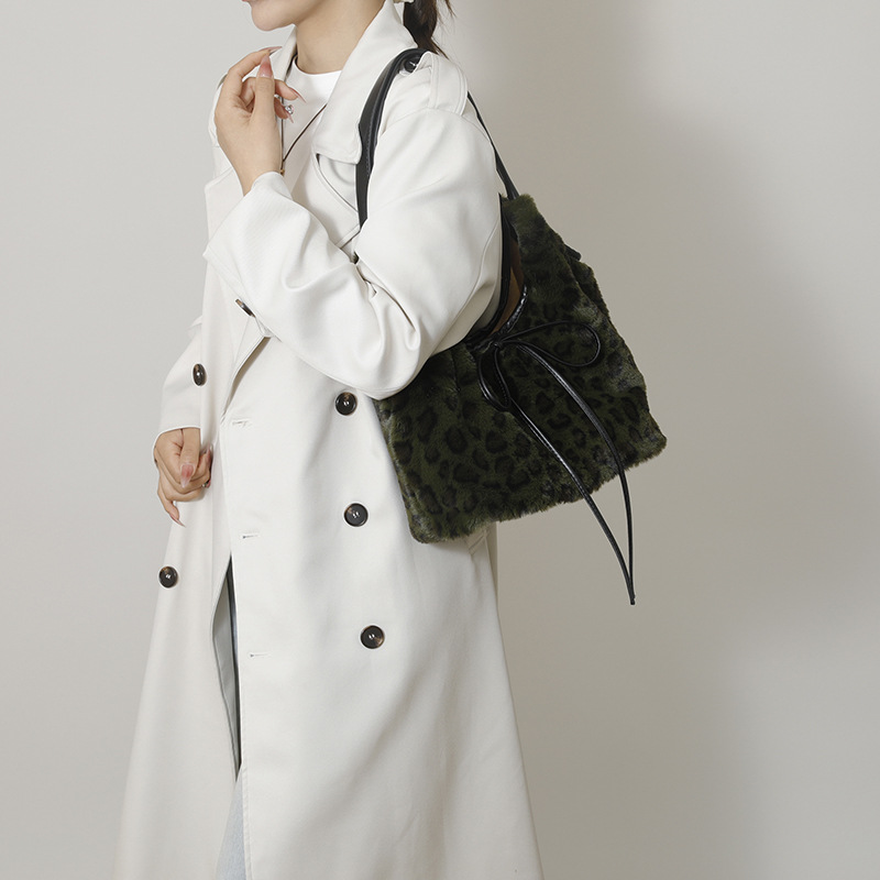 Fashionable Furry Tote Bag Wom - Interior Design Korean Style recensione e prezzo